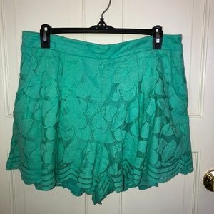 green floral flowy shorts